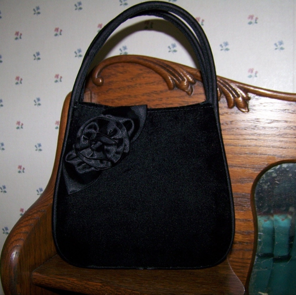 Small Vintage black velvet purse for adult or child